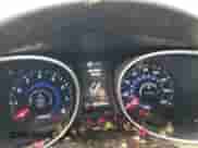 2015 Hyundai Santa Fe с VIN 5XYZU3LA8FG298415, выставлен на аукционе Copart как лот 56180645 с пробегом 181 723 миль миль и Списание • Salvage title. История ставок и продаж доступна на DreamBid. Изображение 9.