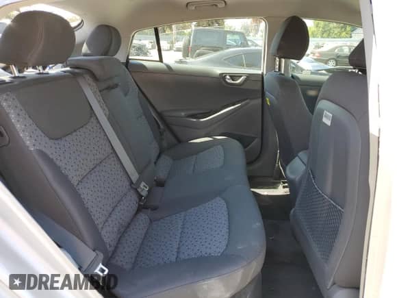 2017 Hyundai Ioniq SEL с VIN KMHC75LC3HU052718, выставлен на аукционе Copart как лот 59156814 с пробегом 32 760 миль миль и Списание • Salvage title. История ставок и продаж доступна на DreamBid. Изображение 10.