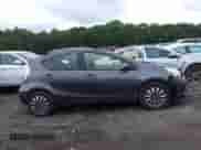 2012 Toyota Prius One z VIN JTDKDTB38C1005029, wystawiony jako IAAI lot #42611718 z przebiegiem 111 805 mil mil oraz . Historia ofert i sprzedaży dostępna na DreamBid. Obrazek 13.