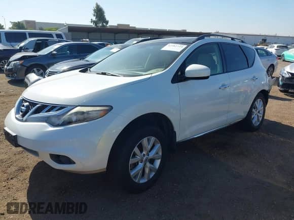 2013 Nissan Murano S с VIN JN8AZ1MW4DW321951, выставлен на аукционе IAAI как лот 42382724 с пробегом 101 052 миль миль и . История ставок и продаж доступна на DreamBid. Изображение 18.