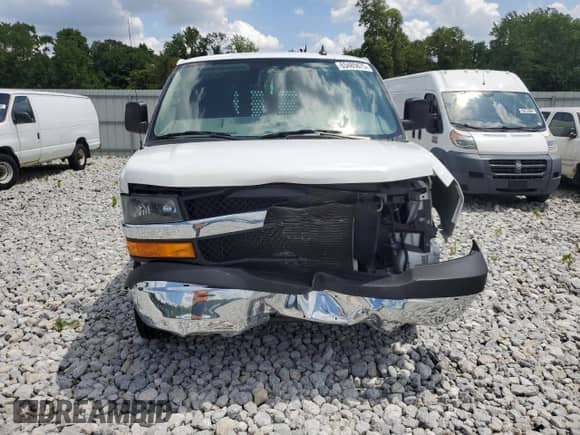 2022 Chevrolet Express Cargo с VIN 1GCWGAFP4N1251380, выставлен на аукционе Copart как лот 71292595 с пробегом 33 378 миль миль и Списание • Salvage title. История ставок и продаж доступна на DreamBid. Изображение 5.