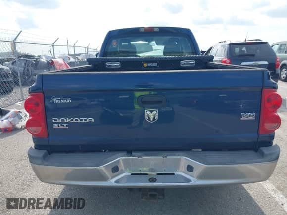 2005 Dodge Dakota SLT with VIN 1D7HW42NX5S133626, listed as a IAAI auction lot 42537340 with 194,432 mi miles and . Bid and sale history available at DreamBid. Image 17.