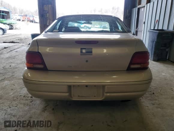 2000 Dodge Stratus ES with VIN 1B3EJ56H4YN116427, listed as a Copart auction lot 47682755 with 84,363 mi miles and Clean title. Bid and sale history available at DreamBid. Image 6.