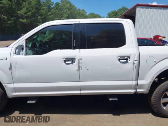 2018 Ford F-150 XL z VIN 1FTEW1EG2JFB09686, wystawiony jako IAAI lot #42493624 z przebiegiem 126 957 mil mil oraz . Historia ofert i sprzedaży dostępna na DreamBid. Obrazek 15.