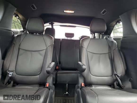 2025 Toyota Sienna Limited с VIN 5TDZSKFC6SS157594, выставлен на аукционе Copart как лот 62633325 с пробегом 30 494 миль миль и Списание • Salvage title. История ставок и продаж доступна на DreamBid. Изображение 10.