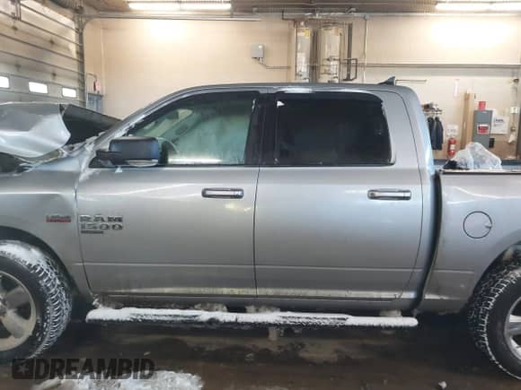 2019 Ram 1500 Big Horn z VIN 1C6RR7LT6KS638926, wystawiony jako IAAI lot #41554343 z przebiegiem 88 325 mil mil oraz . Historia ofert i sprzedaży dostępna na DreamBid. Obrazek 15.