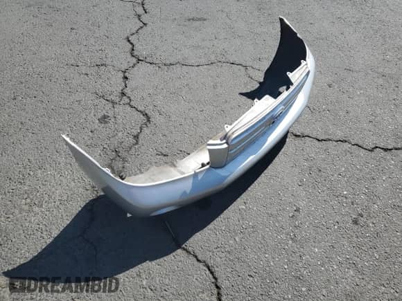 2004 Toyota Highlander с VIN JTEEP21A740022597, выставлен на аукционе Copart как лот 84035445 с пробегом 304 301 миль миль и Списание • Salvage title. История ставок и продаж доступна на DreamBid. Изображение 13.