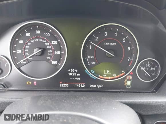 2014 BMW 3 Series 335i Gran Turismo xDrive z VIN WBA3X9C52ED152721, wystawiony jako IAAI lot #42079523 z przebiegiem 92 233 mil mil oraz . Historia ofert i sprzedaży dostępna na DreamBid. Obrazek 7.