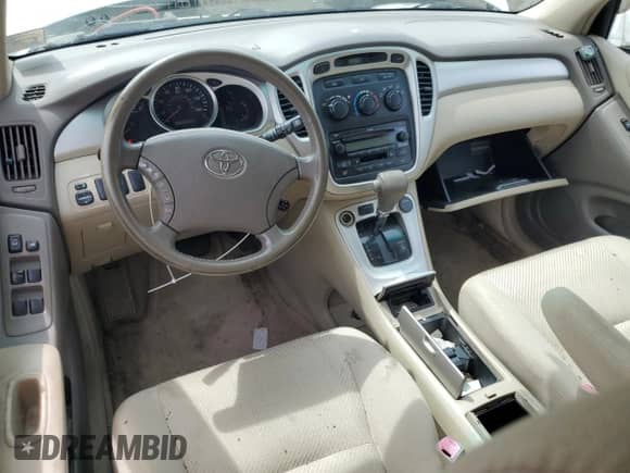 2006 Toyota Highlander w/3rd Row with VIN JTEEP21A060166642, listed as a Copart auction lot 57706285 with 240,677 mi miles and Salvage title. Bid and sale history available at DreamBid. Image 8.