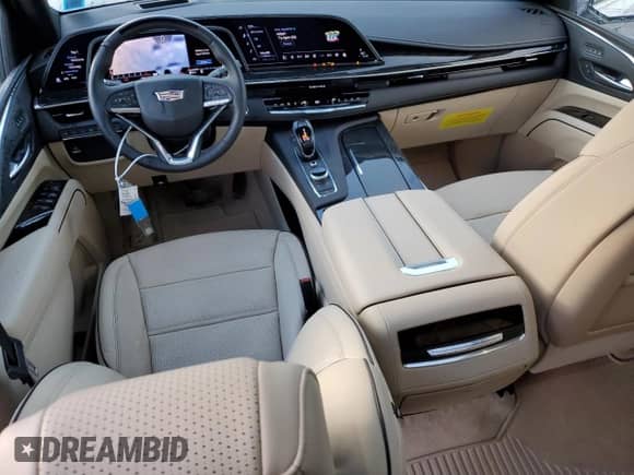 2024 Cadillac Escalade 4WD Premium Luxury z VIN 1GYS4BKL1RR360705, wystawiony jako Copart lot #85241514 z przebiegiem 2 615 mil mil oraz Szkoda całkowita • Salvage title. Historia ofert i sprzedaży dostępna na DreamBid. Obrazek 8.