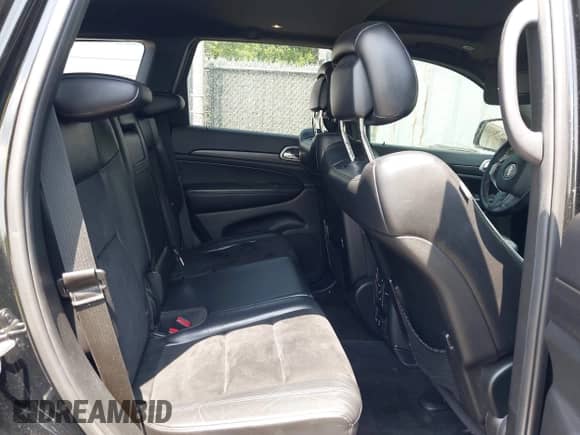 2018 Jeep Grand Cherokee Laredo с VIN 1C4RJFAG0JC305355, выставлен на аукционе IAAI как лот 42551407 с пробегом 106 649 миль миль и . История ставок и продаж доступна на DreamBid. Изображение 8.