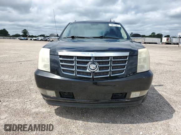2008 Cadillac Escalade EXT with VIN 3GYFK62838G215495, listed as a Copart auction lot 67835795 with 266,653 mi miles and Clean title. Bid and sale history available at DreamBid. Image 5.