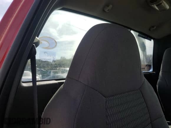 2003 Ford F-150 XL z VIN 1FTRF18W53NA99930, wystawiony jako Copart lot #49046965 z przebiegiem 139 433 mil mil oraz Szkoda całkowita • Salvage title. Historia ofert i sprzedaży dostępna na DreamBid. Obrazek 10.