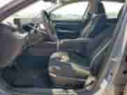 2025 Hyundai Sonata SEL z VIN KMHL64JA3SA452298, wystawiony jako Copart lot #70425325 z przebiegiem 14 803 mil mil oraz Szkoda całkowita • Salvage title. Historia ofert i sprzedaży dostępna na DreamBid. Obrazek 7.