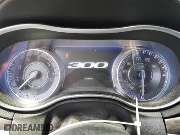 2017 Chrysler 300 C with VIN 2C3CCAET6HH582291, listed as a Copart auction lot 57104755 with 117,085 mi miles and Salvage title. Bid and sale history available at DreamBid. Image 9.