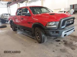 2017 Ram 1500 Rebel z VIN 1C6RR7YT7HS710055, wystawiony jako IAAI lot #42899793 z przebiegiem 78 652 mil mil oraz . Historia ofert i sprzedaży dostępna na DreamBid. Obrazek 1.
