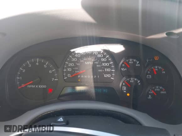 2007 Chevrolet TrailBlazer LT z VIN 1GNDT13S972265940, wystawiony jako IAAI lot #42311630 z przebiegiem 58 798 mil mil oraz . Historia ofert i sprzedaży dostępna na DreamBid. Obrazek 7.