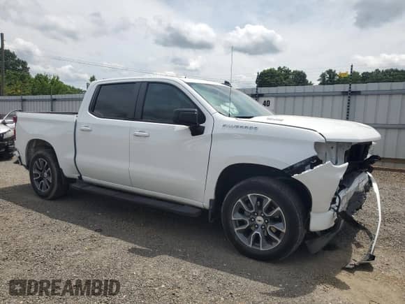 2022 Chevrolet Silverado 1500 RST with VIN 3GCUDEET1NG672027, listed as a Copart auction lot 59335195 with 51,898 mi miles and Salvage title. Bid and sale history available at DreamBid. Image 4.