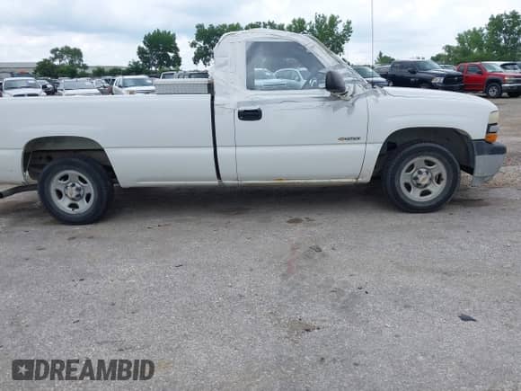 2001 Chevrolet Silverado 1500 с VIN 1GCEC14V71Z315934, выставлен на аукционе IAAI как лот 42841257 с пробегом 179 719 миль миль и . История ставок и продаж доступна на DreamBid. Изображение 13.