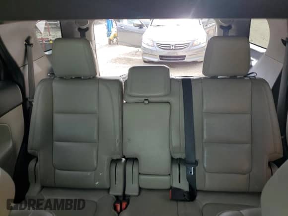 2011 Ford Explorer Limited z VIN 1FMHK8F83BGA56139, wystawiony jako Copart lot #86302905 z przebiegiem 92 123 mil mil oraz Szkoda całkowita • Salvage title. Historia ofert i sprzedaży dostępna na DreamBid. Obrazek 10.