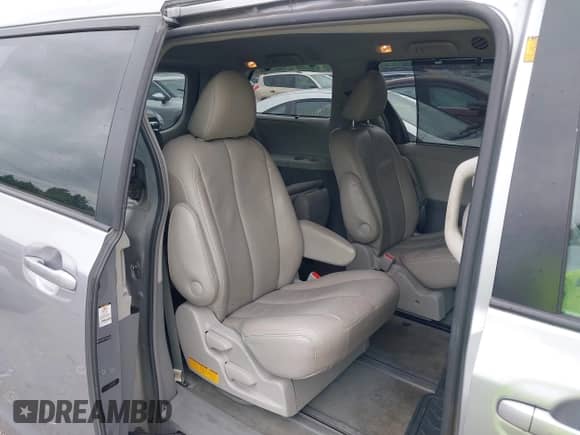 2012 Toyota Sienna LE with VIN 5TDJK3DC1CS032185, listed as a IAAI auction lot 42322793 with 142,139 mi miles and . Bid and sale history available at DreamBid. Image 8.