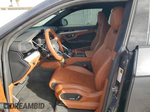 2019 Lamborghini Urus with VIN ZPBUA1ZL3KLA05964, listed as a Copart auction lot 43809525 with 28,338 mi miles and Salvage title. Bid and sale history available at DreamBid. Image 7.