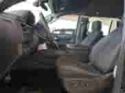2021 Chevrolet Tahoe LS z VIN 1GNSCMKD0MR392607, wystawiony jako Copart lot #57704715 z przebiegiem 57 507 mil mil oraz Szkoda całkowita • Salvage title. Historia ofert i sprzedaży dostępna na DreamBid. Obrazek 7.