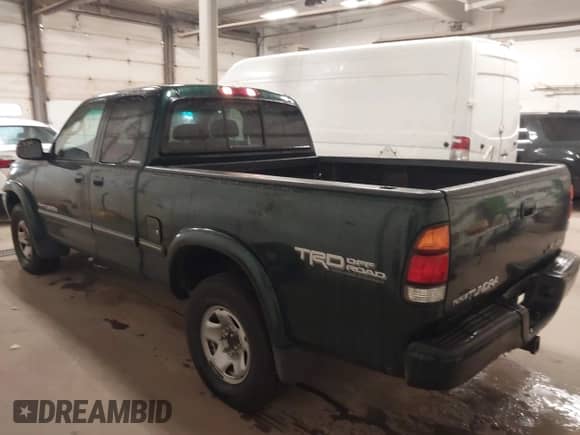 2001 Toyota Tundra Limited z VIN 5TBBT48171S187006, wystawiony jako IAAI lot #43507947 z przebiegiem 141 331 mil mil oraz . Historia ofert i sprzedaży dostępna na DreamBid. Obrazek 3.