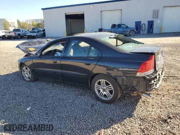 2005 Volvo S60 с VIN YV1RS592452477779, выставлен на аукционе Copart как лот 82005425 с пробегом 108 734 миль миль и Списание • Salvage title. История ставок и продаж доступна на DreamBid. Изображение 2.