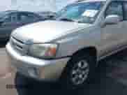 2005 Toyota Highlander с VIN JTEGP21AX50080908, выставлен на аукционе IAAI как лот 43268464 с пробегом 260 180 миль миль и . История ставок и продаж доступна на DreamBid. Изображение 17.