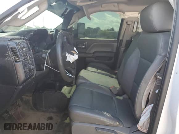 2015 Chevrolet Silverado 2500HD Work Truck z VIN 1GC1KUEG7FF663731, wystawiony jako Copart lot #57123715 z przebiegiem 167 082 mil mil oraz Szkoda całkowita • Salvage title. Historia ofert i sprzedaży dostępna na DreamBid. Obrazek 7.