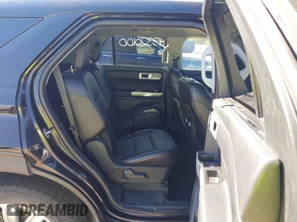 2021 Ford Explorer Limited z VIN 1FMSK8FH8MGA28507, wystawiony jako IAAI lot #43320100 z przebiegiem 89 070 mil mil oraz . Historia ofert i sprzedaży dostępna na DreamBid. Obrazek 8.