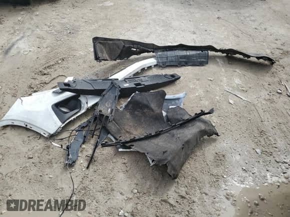 2018 Chevrolet Traverse LT Cloth z VIN 1GNERGKW1JJ229652, wystawiony jako Copart lot #58872335 z przebiegiem 184 294 mil mil oraz Szkoda całkowita • Salvage title. Historia ofert i sprzedaży dostępna na DreamBid. Obrazek 13.