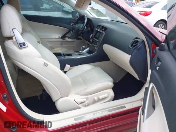 2010 Lexus IS 350 C с VIN JTHFE2C22A2500668, выставлен на аукционе IAAI как лот 43217373 с пробегом 196 325 миль миль и . История ставок и продаж доступна на DreamBid. Изображение 5.