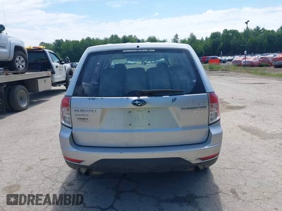 2010 Subaru Forester X with VIN JF2SH6AC3AG741539, listed as a IAAI auction lot 42596144 with 189,774 mi miles and . Bid and sale history available at DreamBid. Image 15.