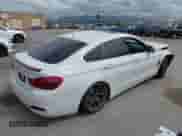 2019 BMW 4 Series 430i z VIN WBA4J1C52KBM17393, wystawiony jako IAAI lot #41914794 z przebiegiem 70 930 mil mil oraz . Historia ofert i sprzedaży dostępna na DreamBid. Obrazek 4.