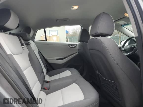 2020 Hyundai Ioniq SEL с VIN KMHC75LD9LU199563, выставлен на аукционе Copart как лот 51472845 с пробегом 17 905 миль миль и Списание • Salvage title. История ставок и продаж доступна на DreamBid. Изображение 10.