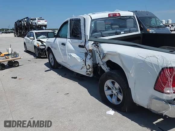 2018 Ram 1500 Tradesman с VIN 1C6RR7FT4JS165019, выставлен на аукционе Copart как лот 70559775 с пробегом 65 384 миль миль и Списание • Salvage title. История ставок и продаж доступна на DreamBid. Изображение 13.