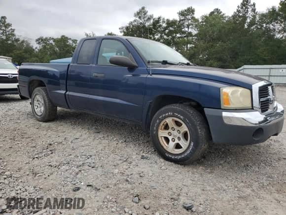 2005 Dodge Dakota SLT with VIN 1D7HE42K85S313874, listed as a Copart auction lot 84901335 with Not provided miles and Clean title. Bid and sale history available at DreamBid. Image 4.