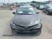 2018 Toyota Camry SE z VIN 4T1B11HK8JU541000, wystawiony jako IAAI lot #42759084 z przebiegiem 54 273 mil mil oraz . Historia ofert i sprzedaży dostępna na DreamBid. Obrazek 12.