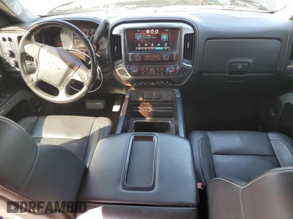 2015 Chevrolet Silverado 2500HD LTZ z VIN 1GC1KWE80FF675823, wystawiony jako Copart lot #80006275 z przebiegiem 153 818 mil mil oraz Szkoda całkowita • Salvage title. Historia ofert i sprzedaży dostępna na DreamBid. Obrazek 8.