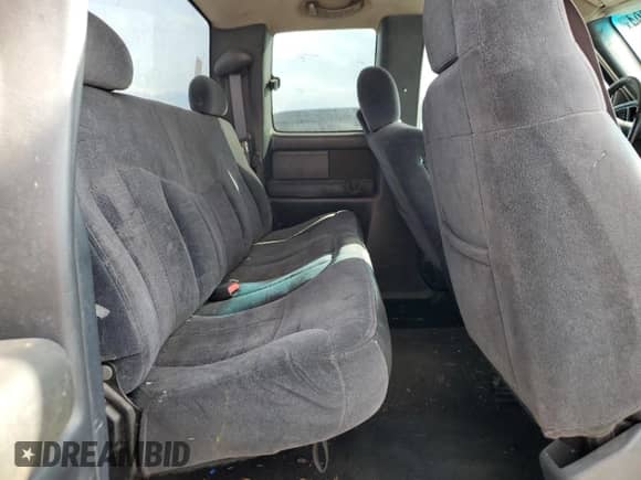 2000 Chevrolet Silverado 2500 LS с VIN 1GCGC29U0YE289113, выставлен на аукционе Copart как лот 73036394 с пробегом 219 457 миль миль и Чистый • Clean title. История ставок и продаж доступна на DreamBid. Изображение 10.