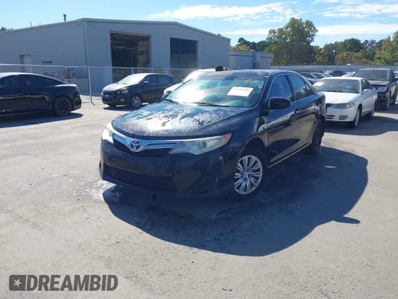 2014 Toyota Camry SE с VIN 4T1BF1FK2EU823028, выставлен на аукционе IAAI как лот 43359704 с пробегом 181 246 миль миль и . История ставок и продаж доступна на DreamBid. Изображение 2.