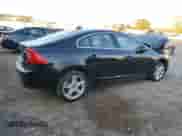 2015 Volvo S60 T5 Premier с VIN YV1612TK6F1356594, выставлен на аукционе Copart как лот 90871905 с пробегом 217 593 миль миль и На запчасти • Non repairable. История ставок и продаж доступна на DreamBid. Изображение 3.