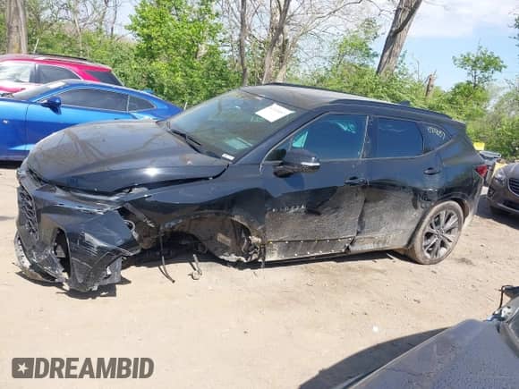 2022 Chevrolet Blazer RS с VIN 3GNKBERS0NS137967, выставлен на аукционе IAAI как лот 42114057 с пробегом 61 085 миль миль и . История ставок и продаж доступна на DreamBid. Изображение 14.