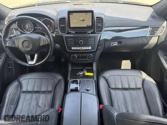 2017 Mercedes-Benz GLS 450 z VIN 4JGDF6EE2HA841889, wystawiony jako Copart lot #53635845 z przebiegiem 168 629 mil mil oraz Czysty tytuł • Clean title. Historia ofert i sprzedaży dostępna na DreamBid. Obrazek 9.