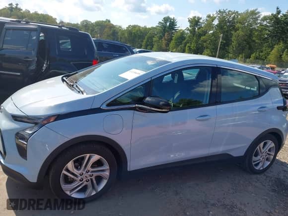 2022 Chevrolet Bolt EV 1LT с VIN 1G1FW6S01N4123923, выставлен на аукционе IAAI как лот 43150699 с пробегом 18 951 миль миль и . История ставок и продаж доступна на DreamBid. Изображение 14.