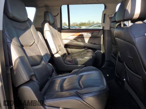 2017 Cadillac Escalade ESV Luxury с VIN 1GYS4HKJXHR145971, выставлен на аукционе Copart как лот 48199984 с пробегом 67 422 миль миль и Списание • Salvage title. История ставок и продаж доступна на DreamBid. Изображение 11.