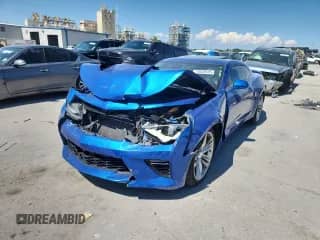 2017 Chevrolet Camaro 2SS z VIN 1G1FH1R77H0179912, wystawiony jako Copart lot #70838695 z przebiegiem Nie podano mil oraz Szkoda całkowita • Salvage title. Historia ofert i sprzedaży dostępna na DreamBid. Obrazek 1.