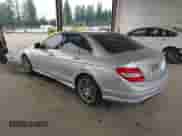 2008 Mercedes-Benz C 350 Sport z VIN WDDGF56X68F012232, wystawiony jako IAAI lot #43090735 z przebiegiem 64 291 mil mil oraz . Historia ofert i sprzedaży dostępna na DreamBid. Obrazek 3.